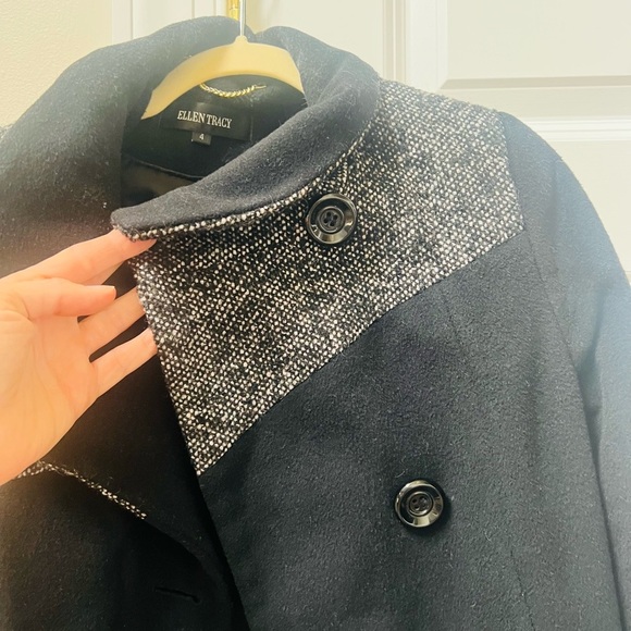 Ellen Tracy beautiful size 4 wool black and white winter coat! - Picture 8 of 8